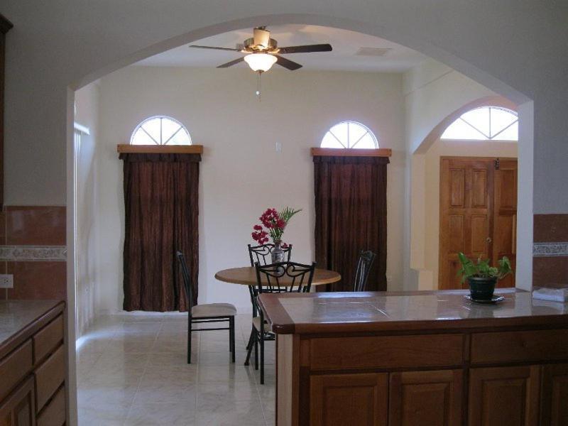 Villa San Juan Belmopan Ngoại thất bức ảnh